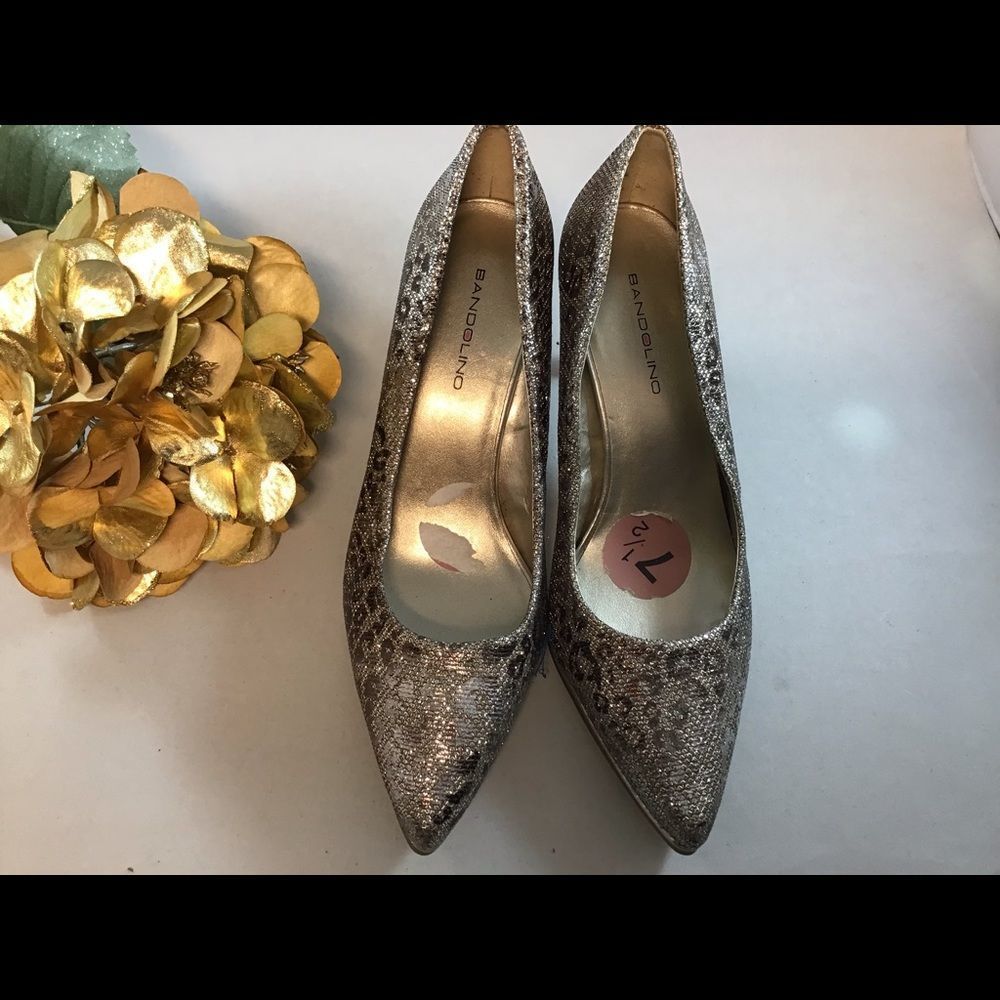 Bandolino cheetah print silver and black glitter  pumps 7 1/2 size.